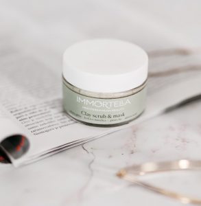 immortella clay scrub